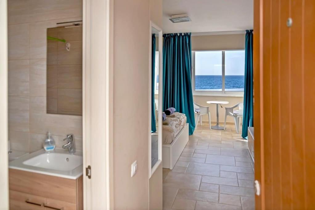 First line ocean view studio Puerto de Santiago  Zewnętrze zdjęcie